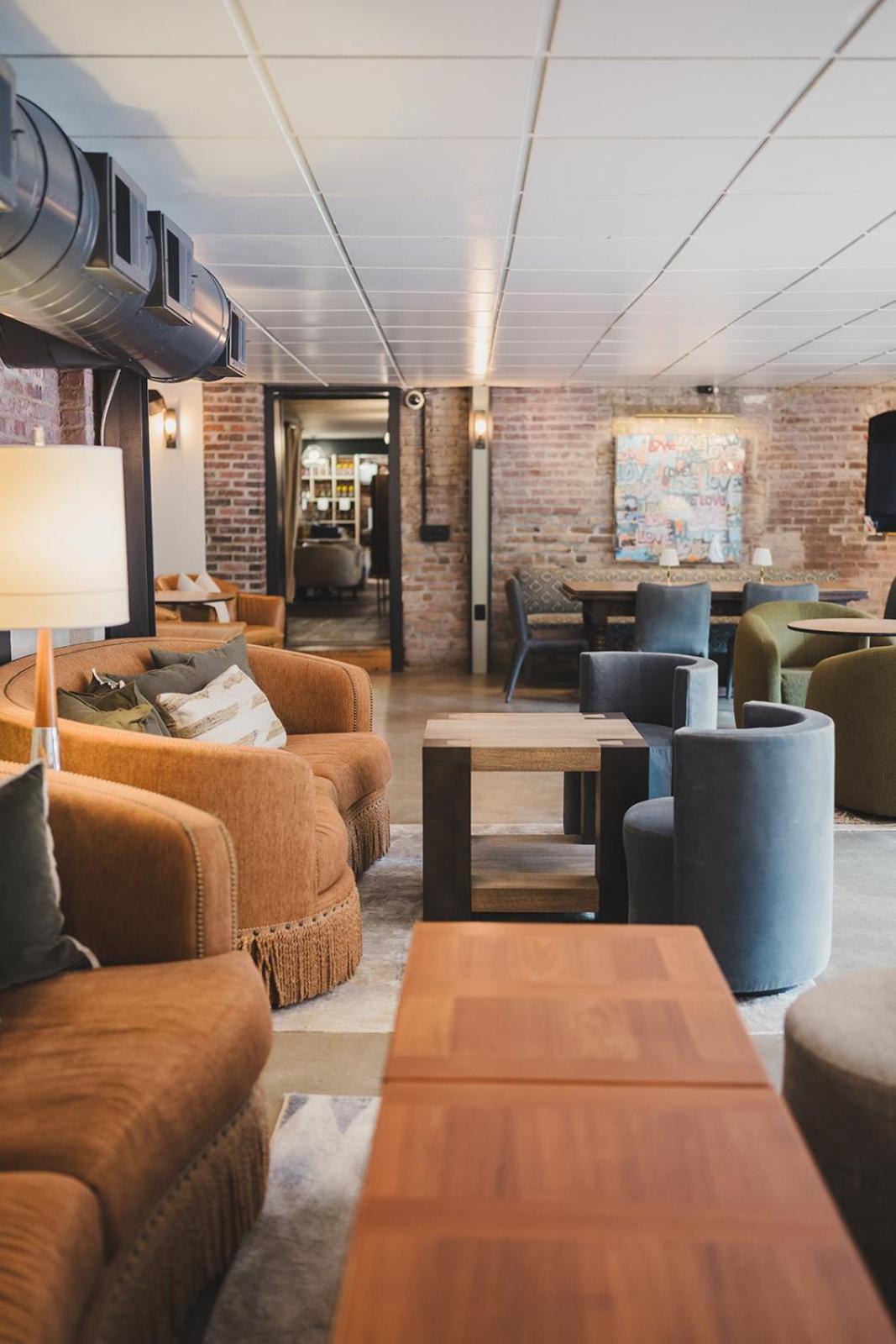 Ironclad Inn And Bourbon Room Fredericksburg Ngoại thất bức ảnh